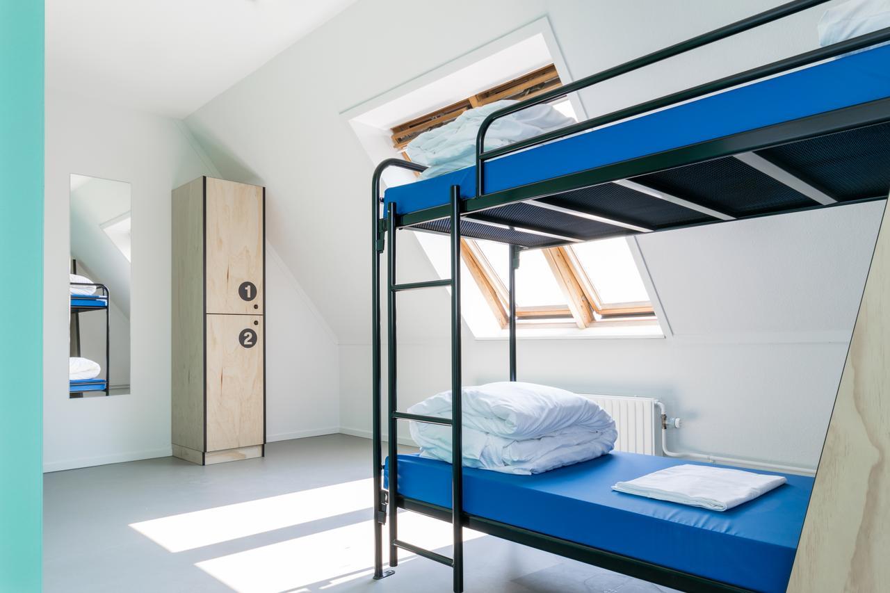 Via Amsterdam Hostel Diemen Bagian luar foto