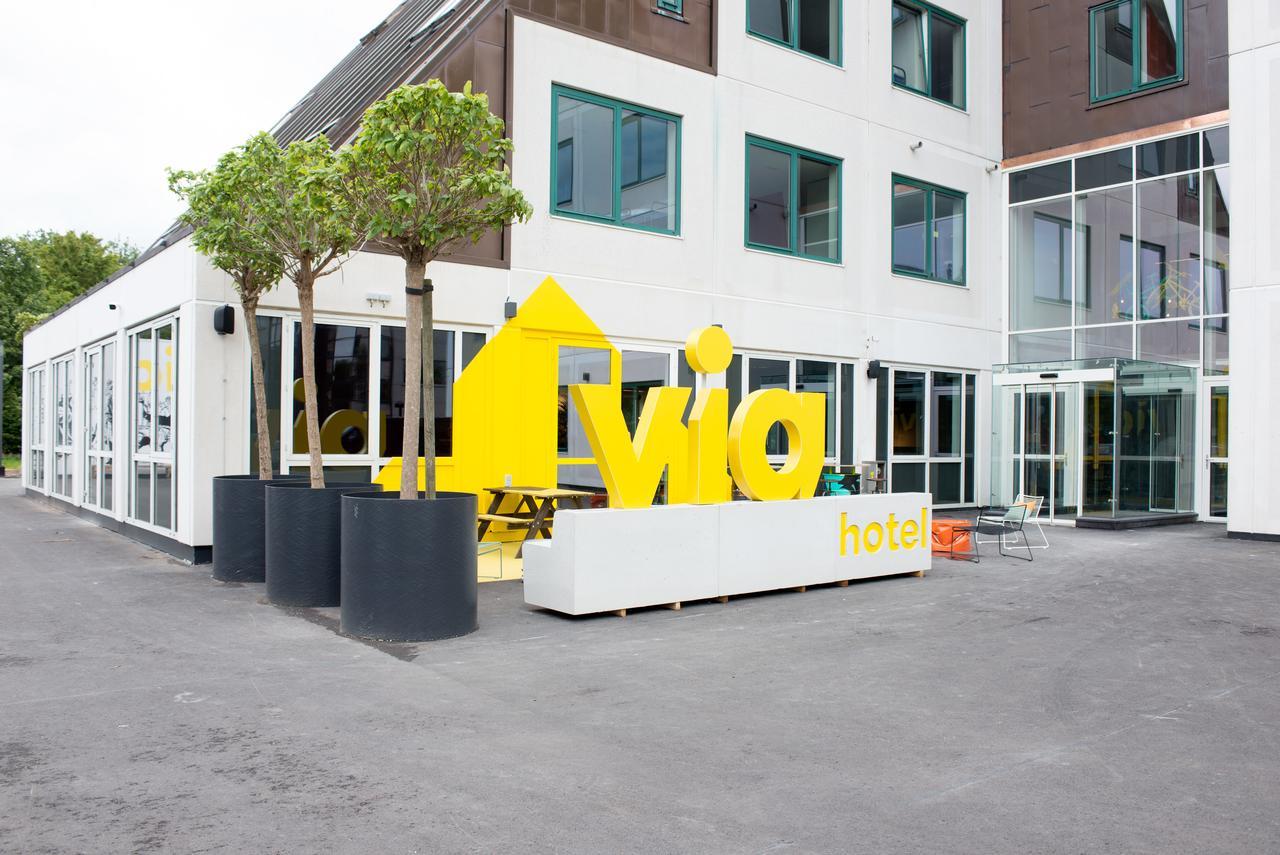 Via Amsterdam Hostel Diemen Bagian luar foto