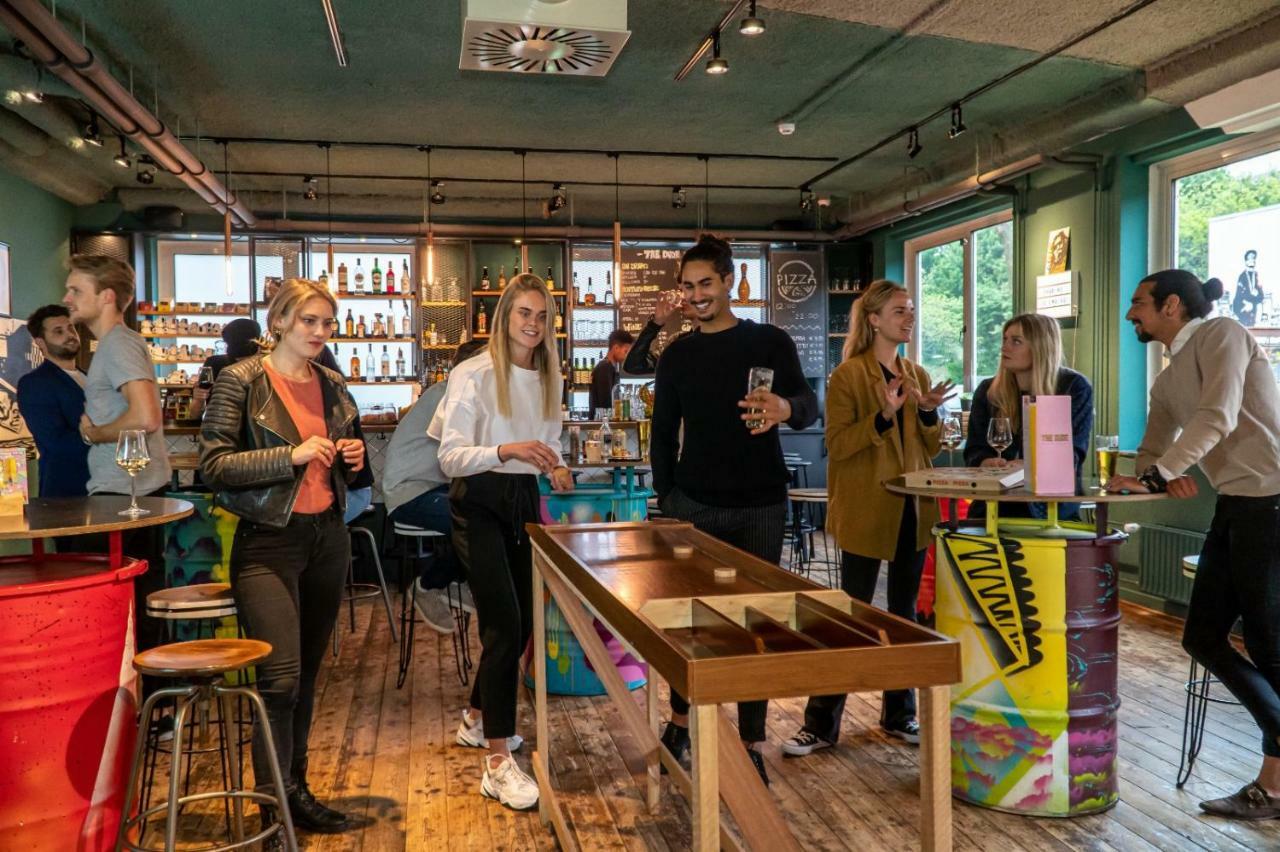Via Amsterdam Hostel Diemen Bagian luar foto