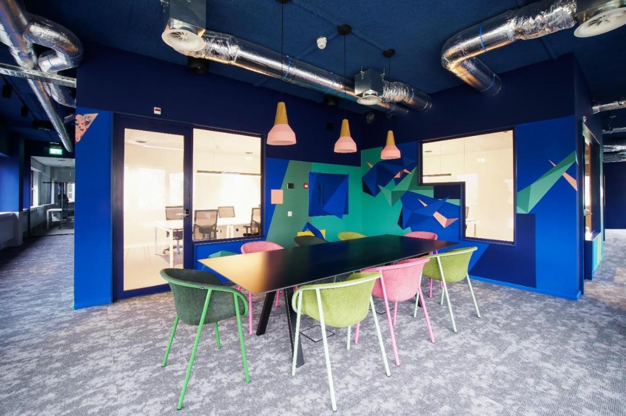 Via Amsterdam Hostel Diemen Bagian luar foto